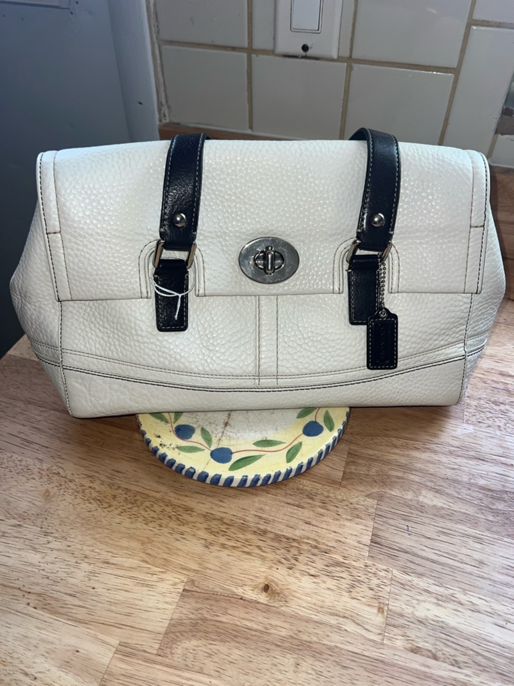 Coach White Pebbled Leather Shoulder Bag with Black Straps - Picture 2 of 10